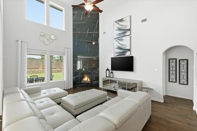 1728 Bellinger Drive, Fort Worth, TX 76052