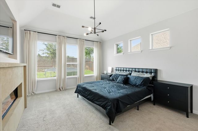 1728 Bellinger Drive, Fort Worth, TX 76052