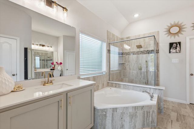 1728 Bellinger Drive, Fort Worth, TX 76052