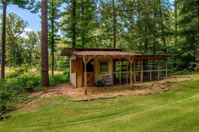 285 Skeet Shoot Road, Dallas, GA 30132