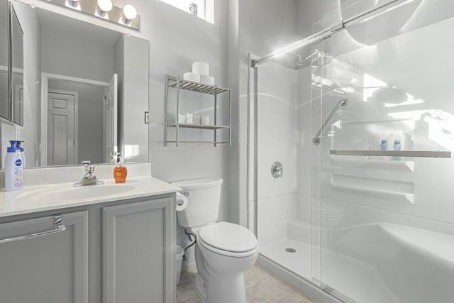 16215 W Desert Winds Drive, Surprise, AZ 85374