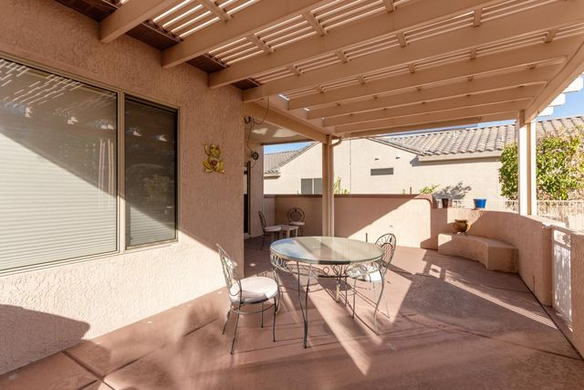 16215 W Desert Winds Drive, Surprise, AZ 85374