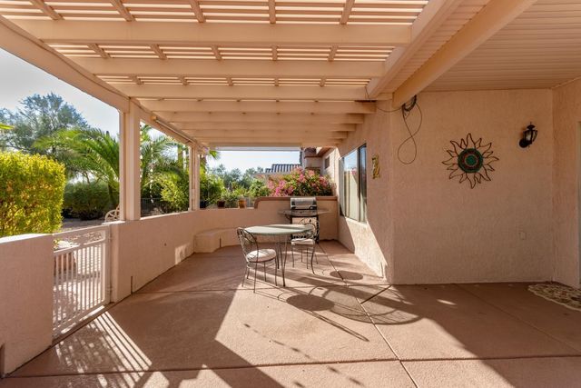 16215 W Desert Winds Drive, Surprise, AZ 85374