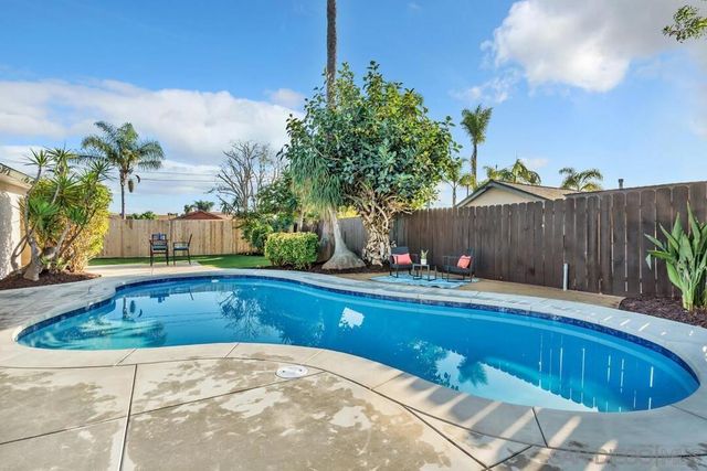 5402 Cole St, San Diego, CA 92117