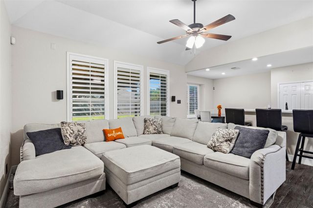 9506 Eddys Edge Court, Houston, TX 77089
