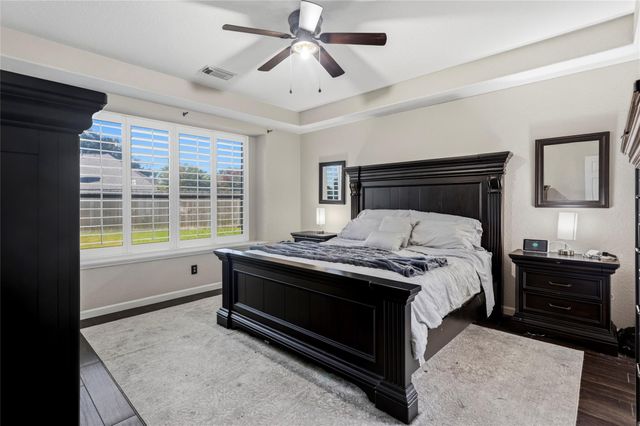 9506 Eddys Edge Court, Houston, TX 77089