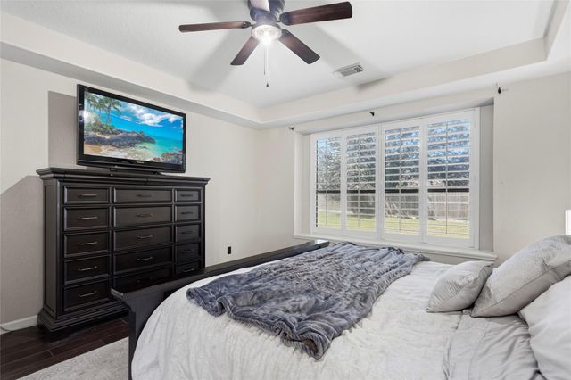 9506 Eddys Edge Court, Houston, TX 77089