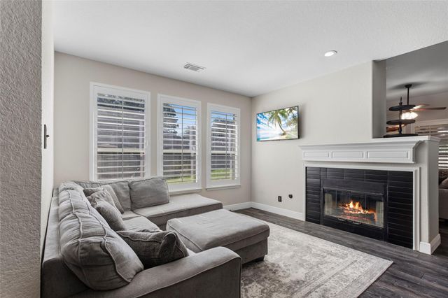 9506 Eddys Edge Court, Houston, TX 77089