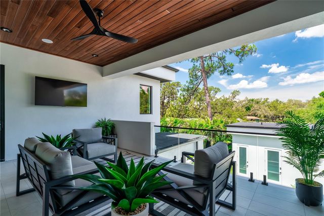 7821 3RD AVENUE S, St Petersburg, FL 33707