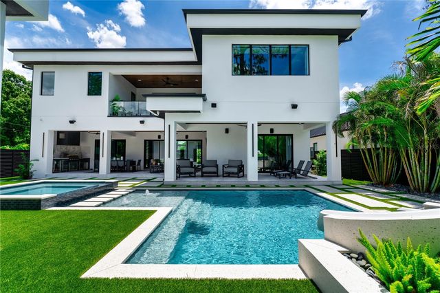 7821 3RD AVENUE S, St Petersburg, FL 33707