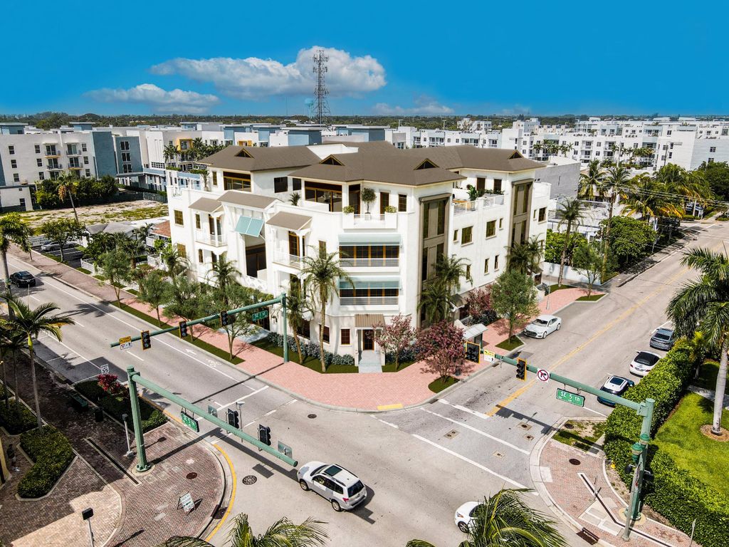 102 SE 5th Avenue 8, Delray Beach, FL 33483