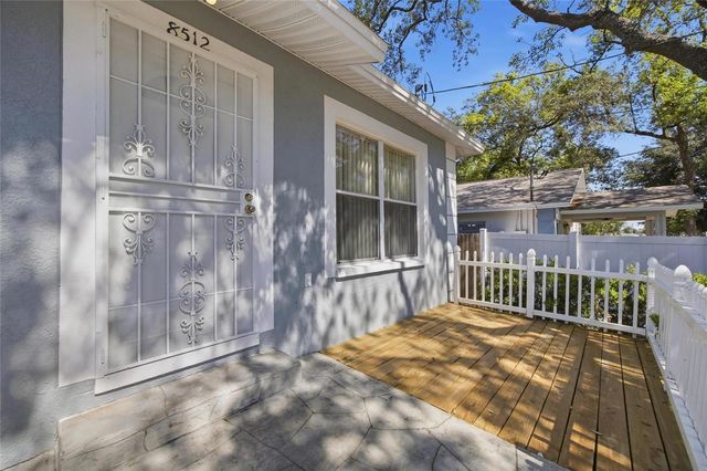 8512 N DIXON AVENUE, Tampa, FL 33604
