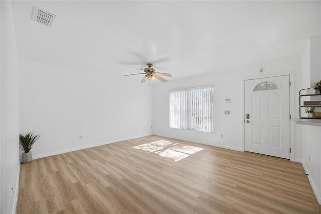 8512 N DIXON AVENUE, Tampa, FL 33604