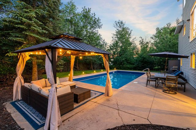 3034 130th Court NE, Blaine, MN 55449
