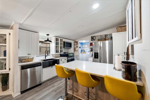 46 WILDERNESS DRIVE, Lake Panasoffkee, FL 33538