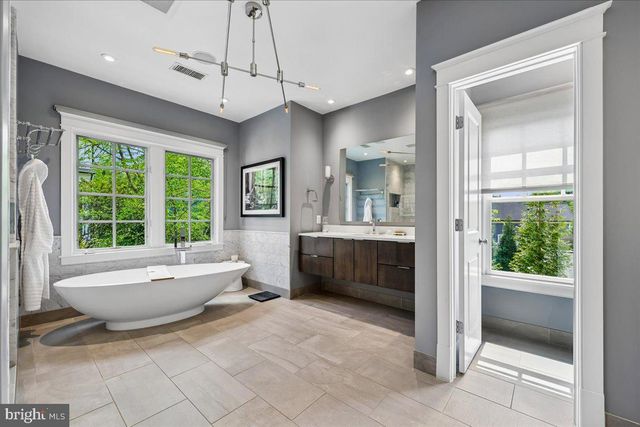 6316 WALHONDING, Bethesda, MD 20816
