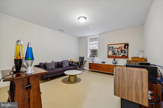 6316 WALHONDING, Bethesda, MD 20816