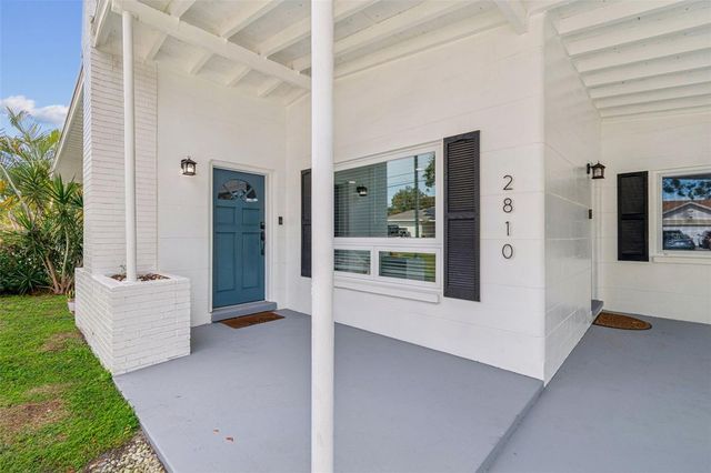 2810 W SILVER LAKE AVENUE, Tampa, FL 33614