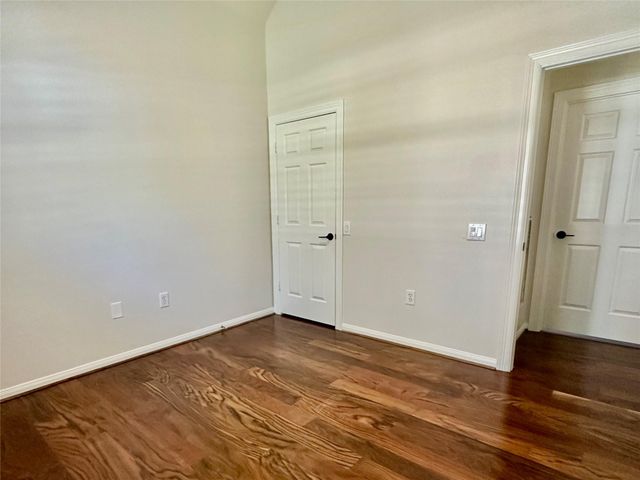 2301 S Venice Drive, Pearland, TX 77581