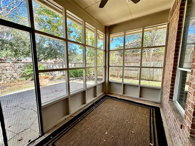 2301 S Venice Drive, Pearland, TX 77581