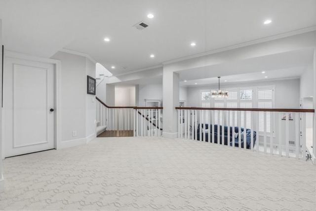 10640 S Glenview Lane, Olathe, KS 66061