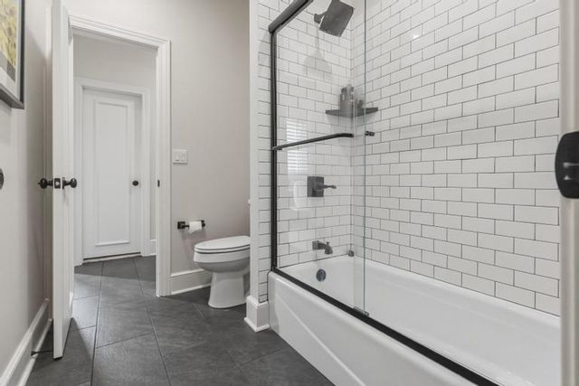 10640 S Glenview Lane, Olathe, KS 66061