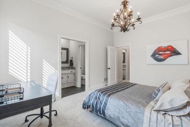 10640 S Glenview Lane, Olathe, KS 66061