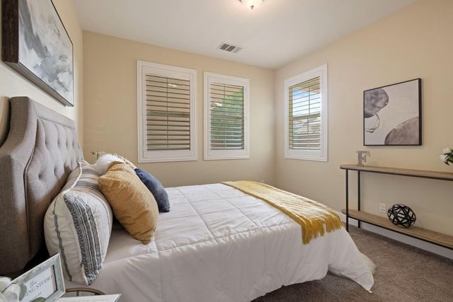 1120 S Shields Ave, Mountain House, CA 95391