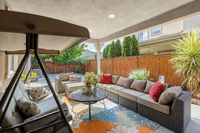 1120 S Shields Ave, Mountain House, CA 95391