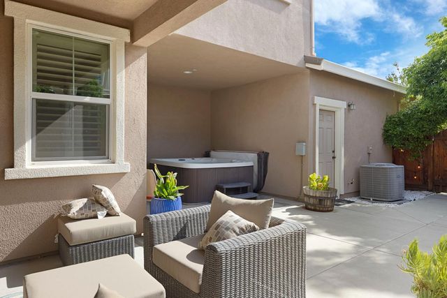 1120 S Shields Ave, Mountain House, CA 95391