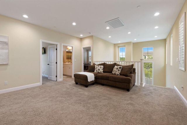1120 S Shields Ave, Mountain House, CA 95391