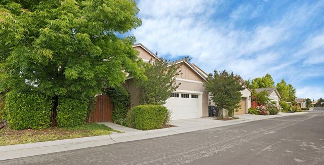 1120 S Shields Ave, Mountain House, CA 95391