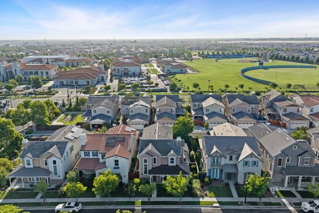 1120 S Shields Ave, Mountain House, CA 95391