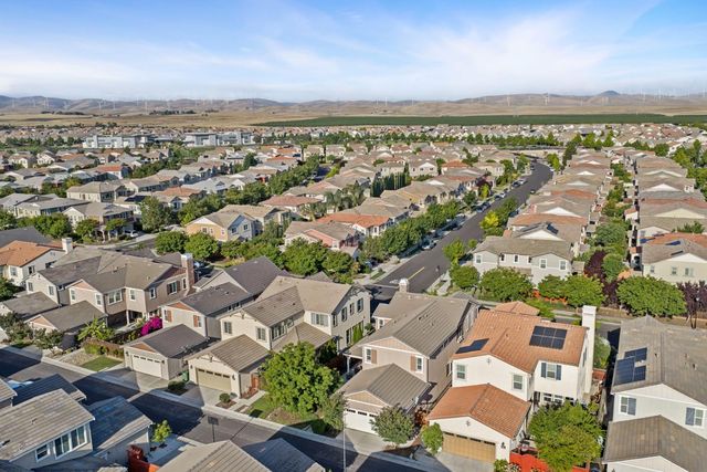 1120 S Shields Ave, Mountain House, CA 95391