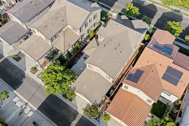 1120 S Shields Ave, Mountain House, CA 95391