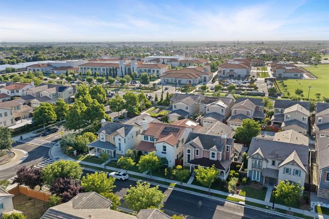 1120 S Shields Ave, Mountain House, CA 95391