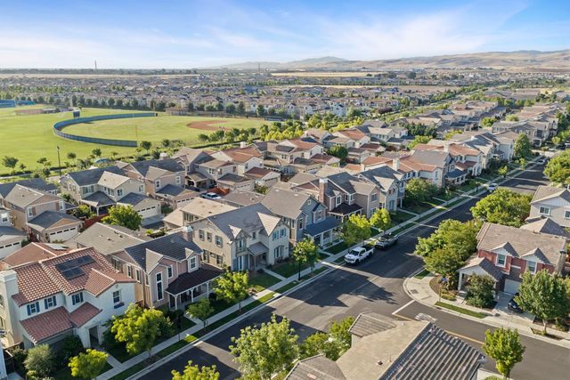1120 S Shields Ave, Mountain House, CA 95391