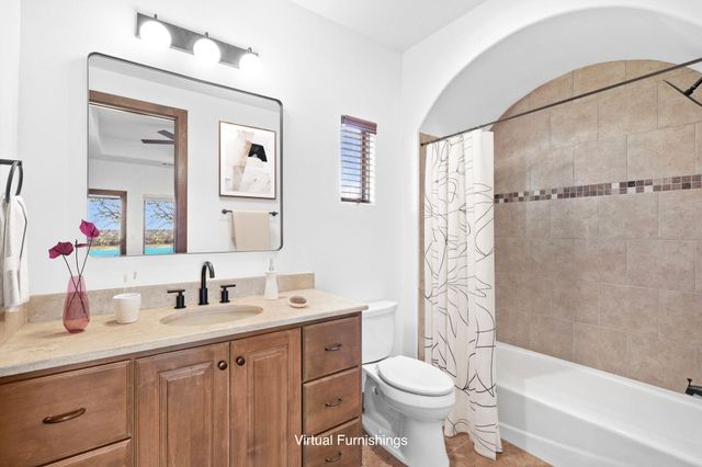 1400 Watercliffe DR, Lago Vista, TX 78645