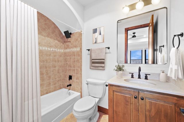 1400 Watercliffe DR, Lago Vista, TX 78645