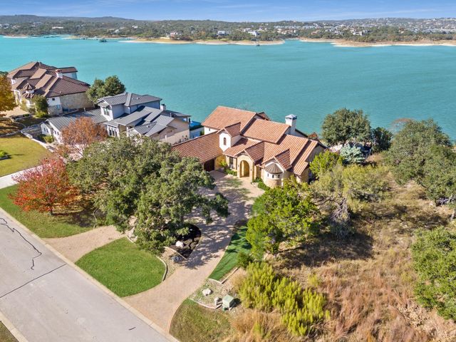 1400 Watercliffe DR, Lago Vista, TX 78645