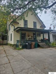 1310 S 10th Street, Lincoln, NE 68502