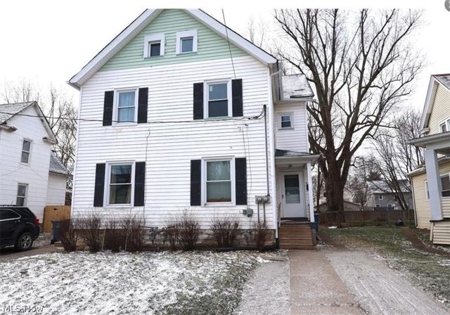 1113 W 9th Street, Lorain, OH 44052