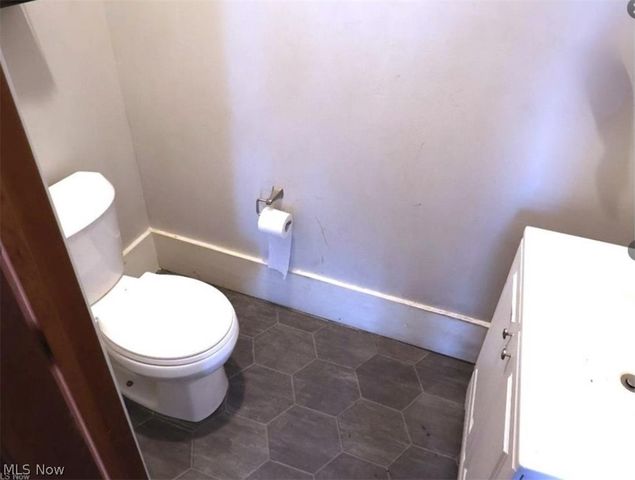 1113 W 9th Street, Lorain, OH 44052