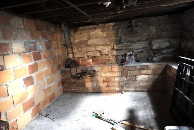 1113 W 9th Street, Lorain, OH 44052