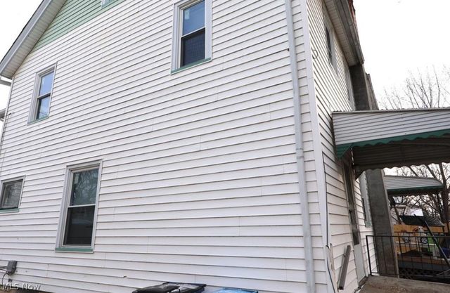 1113 W 9th Street, Lorain, OH 44052