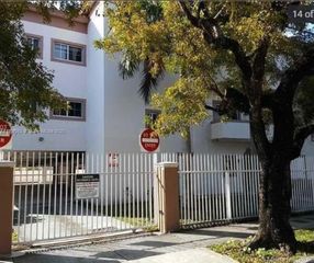 1234 NW 4th St 308, Miami, FL 33125