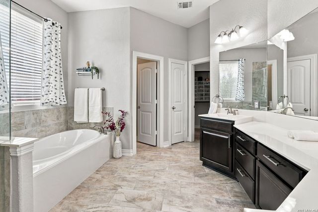 1137 LIMESTONE WAY, New Braunfels, TX 78132