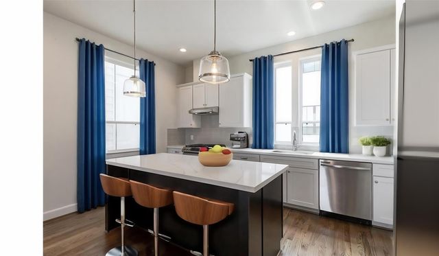 2802 Grand Fountains Drive F, Houston, TX 77054