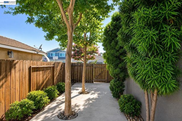 4212 Gold Country Ct, Salida, CA 95368