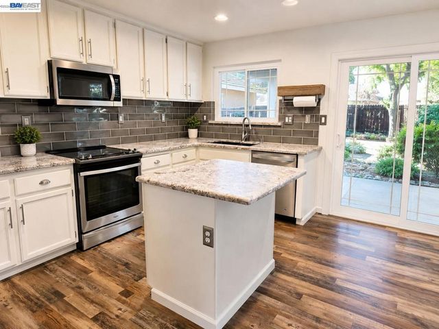 4212 Gold Country Ct, Salida, CA 95368